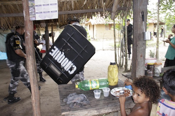 Policiais da Tropa de Choque invadiram e destruíram casa de moradora que acolheu famílias, segundo Sociedade Paraense de Defesa dos Direitos Humanos