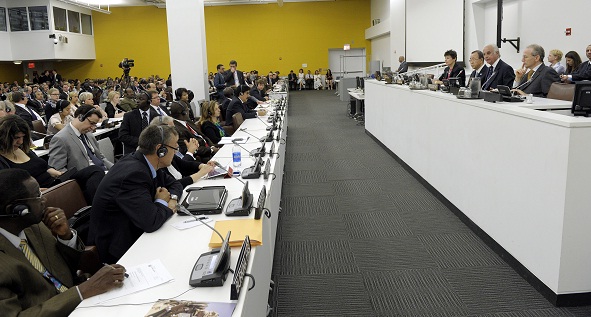 Sessão de abertura da última conferência para discutir um tratado internacional de armas na ONU, realizada em julho de 2012. Foto: Eskinder Debebe/UN Photo
