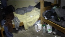 Costureiros dormiam e trabalhavam no mesmo local.