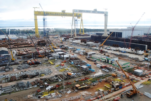 Estaleiro ERG1 visto de cima da plataforma P-55