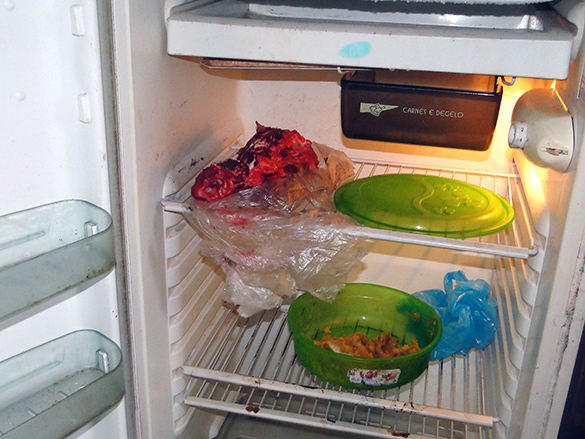 Carne que viria do abate de animais pelo próprio trabalhador