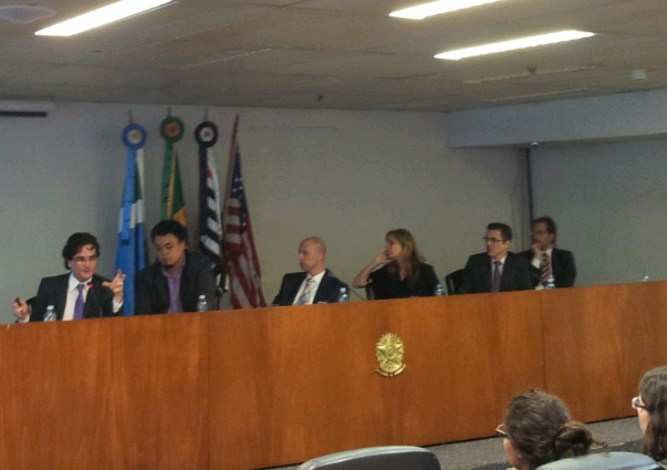 Flagrantes de escravidão na moda em debate em São Paulo. Foto: Daniel Santini