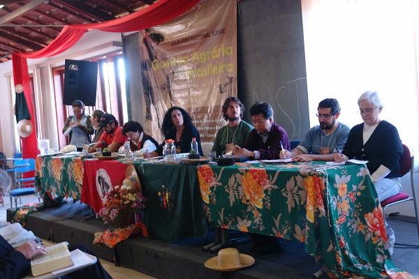 Seminário sobre questão agrária realizado na semana passada reuniu integrantes de movimentos sociais, acadêmicos e especialistas