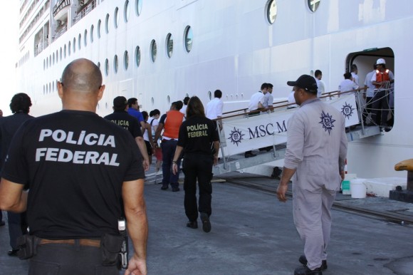 Entrada_sob_escolta_Foto_Rogério_Paiva_MPT (43)