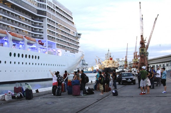 Navio_zarpa_Foto_Rogério_Paiva_MPT (70)