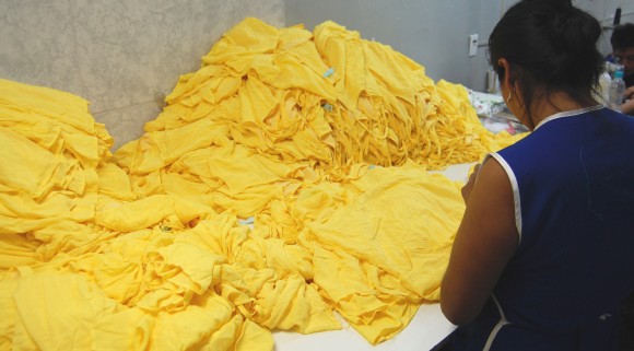 mesa roupas renner igor tratada 2