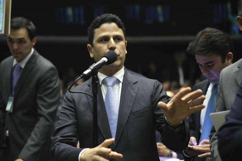 Deputado Bruno Araújo viajou em 2013 aos EUA e Europa com apoio da Interfarma (Foto: Ananda Borges)