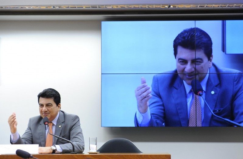 Deputado Manoel Junior (PMDB-PB) elegeu-se com contribuição dos laboratórios Eurofarma e Biolab (foto: Lucio Bernardo Junior)