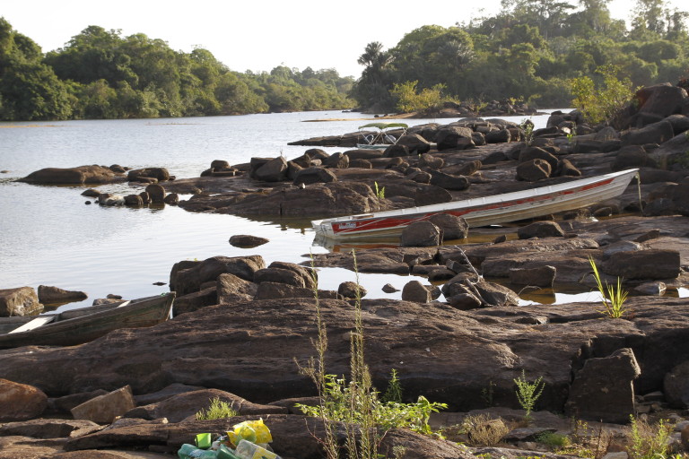 Barragem de Belo Monte seca Volta Grande e favorece proliferação de mosquitos