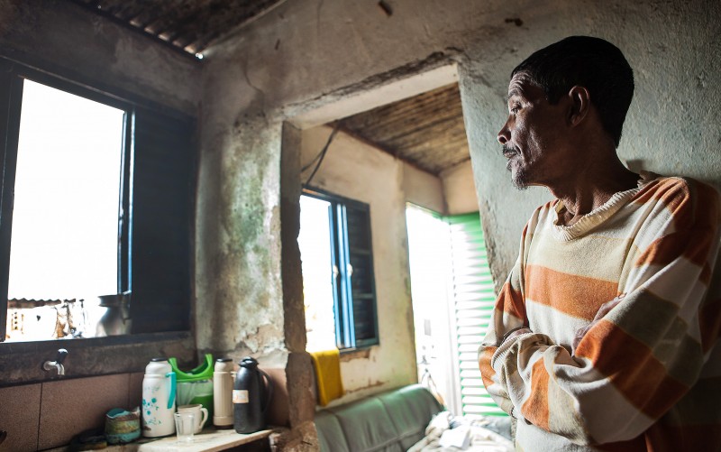 Francisco Paulo Pereira aplicava agrotóxicos sem equipamento de proteção. Foto: Lilo Clareto