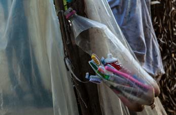 Detalhe do banheiro externo da casa. Foto: Lilo Clareto/Repórter Brasil