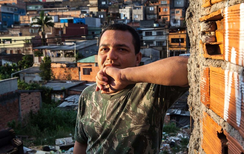 Em Santo André (SP), Francisco vive com sua esposa e filha em uma ocupação na periferia da cidade. Foto: Lilo Clareto/Repórter Brasil