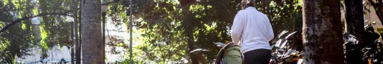 ‘Mora com pai de santo’: patroas criam ‘lista suja’ contra domésticas